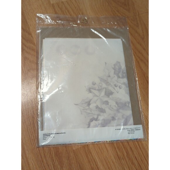 Dizzle Pre Shaded Christmas Iron On Transfer Stars And Holly Wreath 50088 - Picture 5 of 8